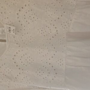 Womens White Eyelet Top.Size XL.NWT.